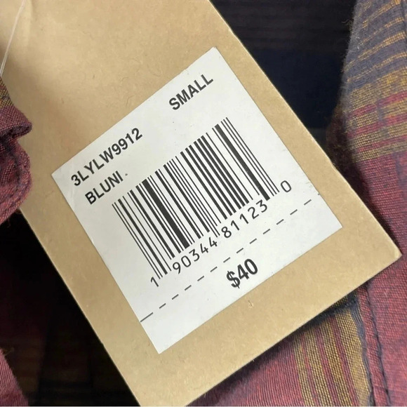 NWT Levi's Men's Size Small Long Sleeve Button Down Shirt 8071 - Picture 6 of 7